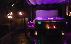 Whirlpool Suite Marrakesch-Lounge